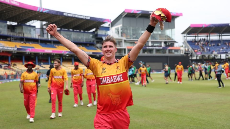 Brad Evans celebrates after finishing off the game, Australia vs Zimbabwe, T20 World Cup, Colombo, February 13, 2026