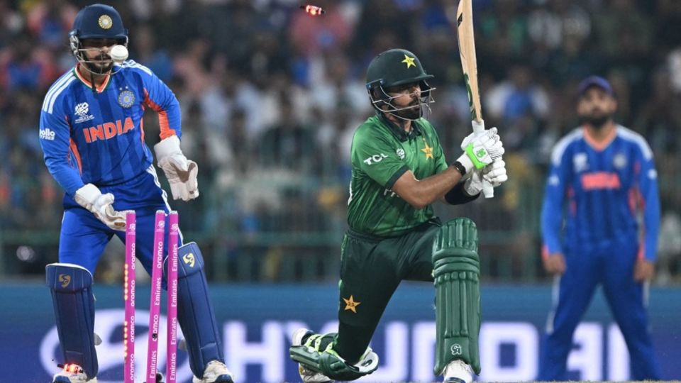 Babar Azam is bowled, India vs Pakistan, Men's T20 World Cup, Colombo, February 15, 2026