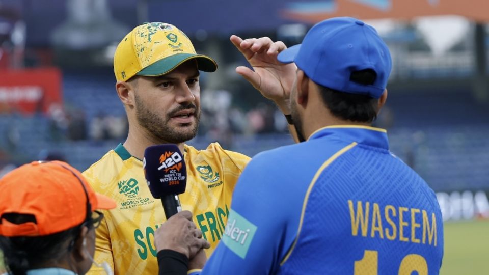 Aiden Markram and Muhammad Waseem catch up after the game, South Africa vs UAE, T20 World Cup, Delhi, February 18, 2026