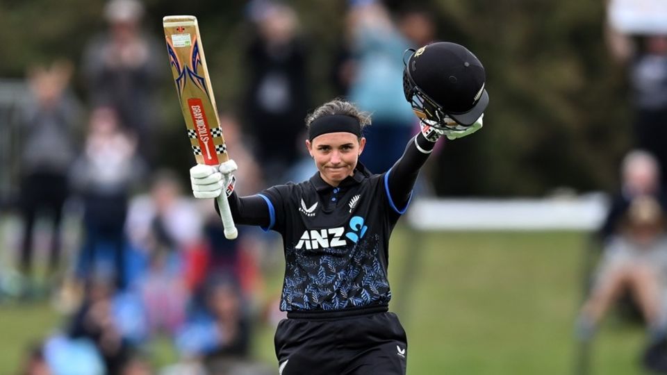 Amelia Kerr celebrates her century, New Zealand vs South Africa, 5th women's T20I, Christchurch, March 25, 2026
