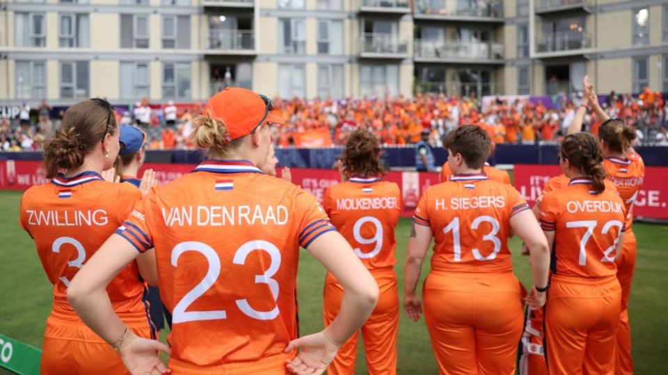 The Netherlands players applaud the crowd after their match against Pakistan, Netherlands vs Pakistan, Women's T20 World Cup, Bristol, June 27, 2026