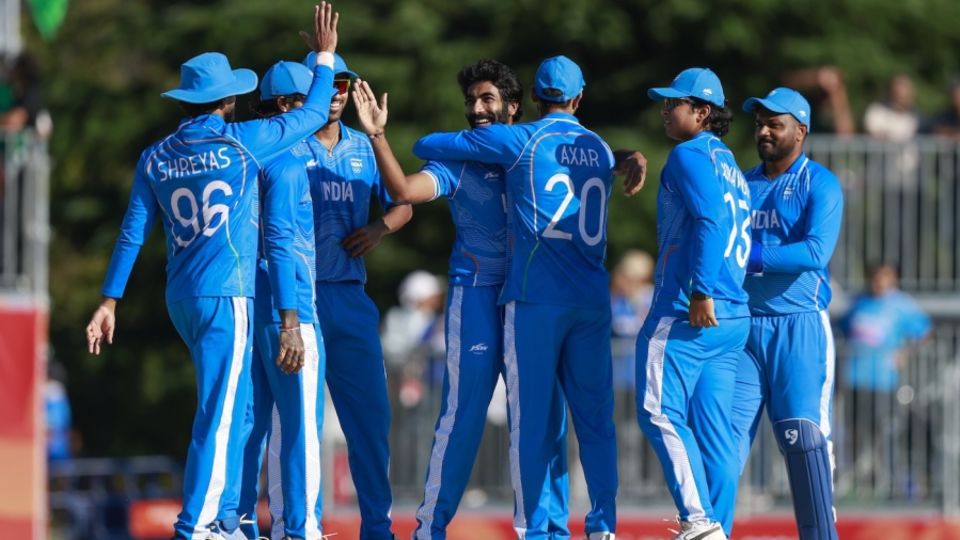 Jasprit Bumrah struck with the second ball of the innings, India vs Sri Lanka, Asian Games men's competition, semi-final, Nisshin, October 1, 2026