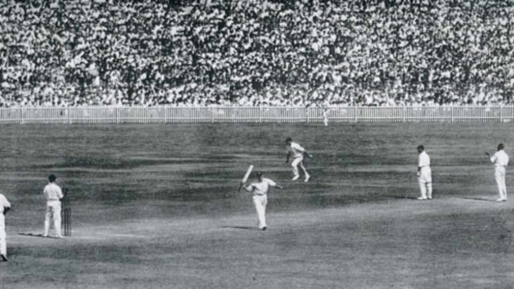 Bert Ironmonger ODI photos and editorial news pictures from