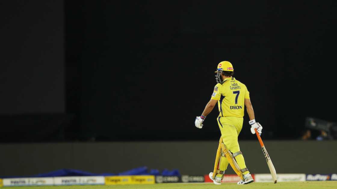 CSK beat GT, CSK won by 5 wickets (with 0 balls remaining) (DLS method)