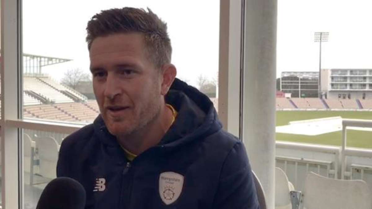 Liam Dawson: Test cricket 'completely off my radar'