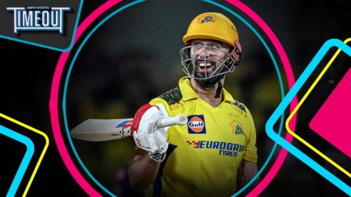 Should Mitchell bat up the order for CSK?