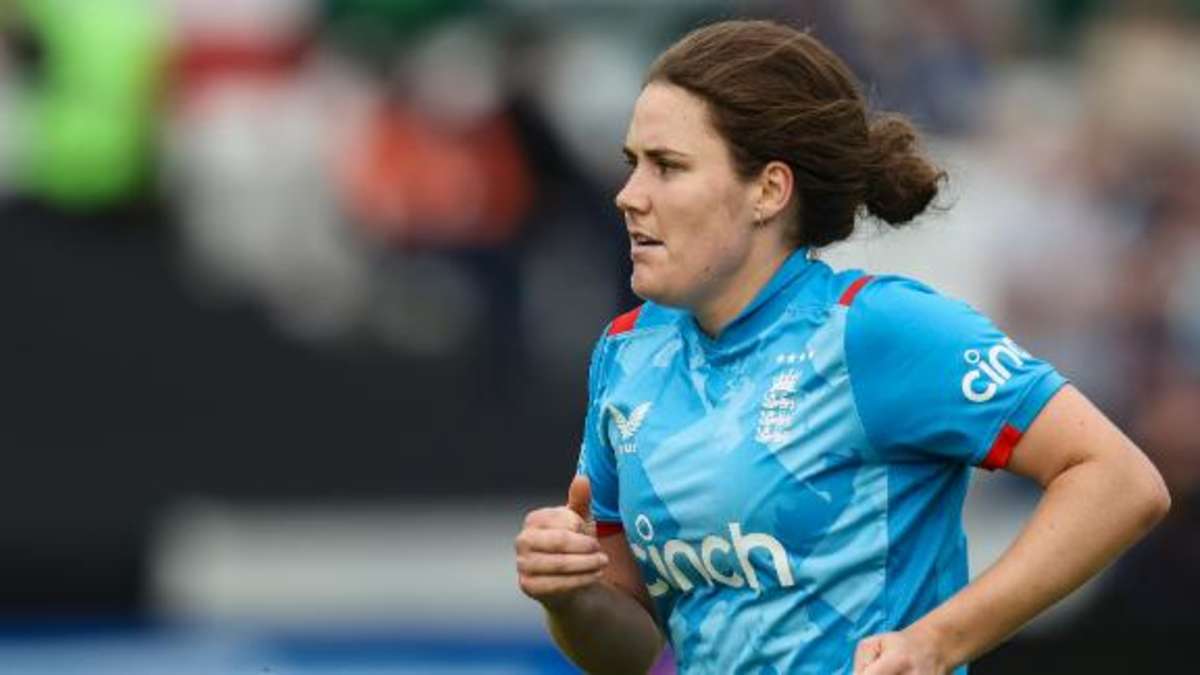 Lewis: 'Incredibly precious' Nat Sciver-Brunt won't be rushed back to bowling