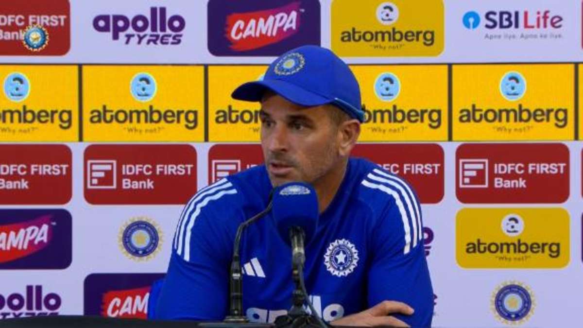 Ryan Ten Doeschate explains why India enforced the follow-on against West Indies