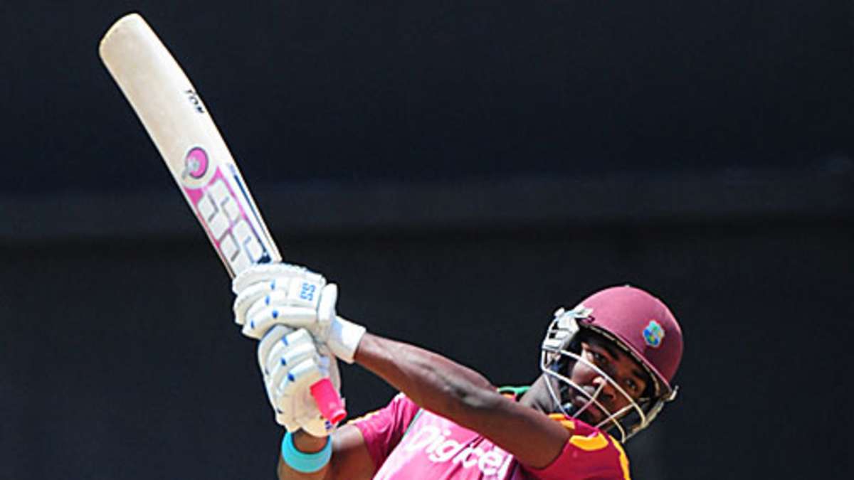 Chanderpaul and bowlers thrash Canada