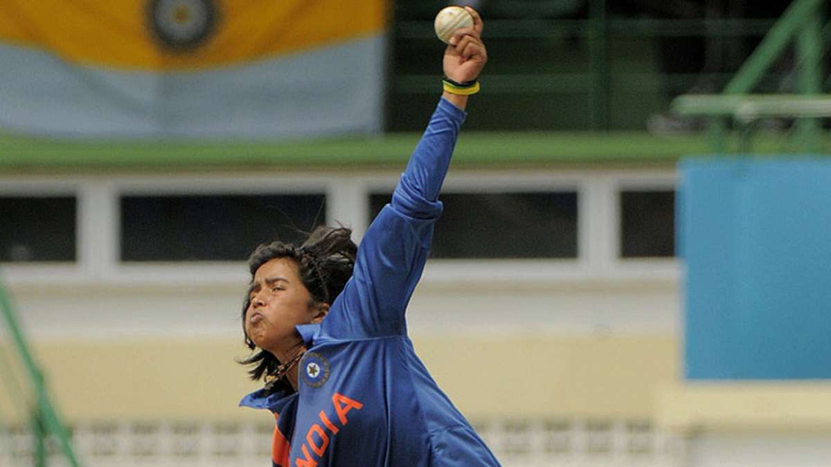 India spinners set up nine-wicket thrashing