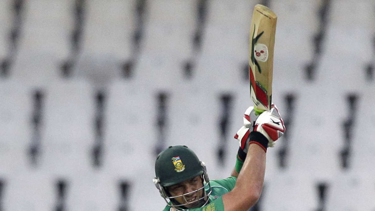 Ingram, Kallis and rain sink India