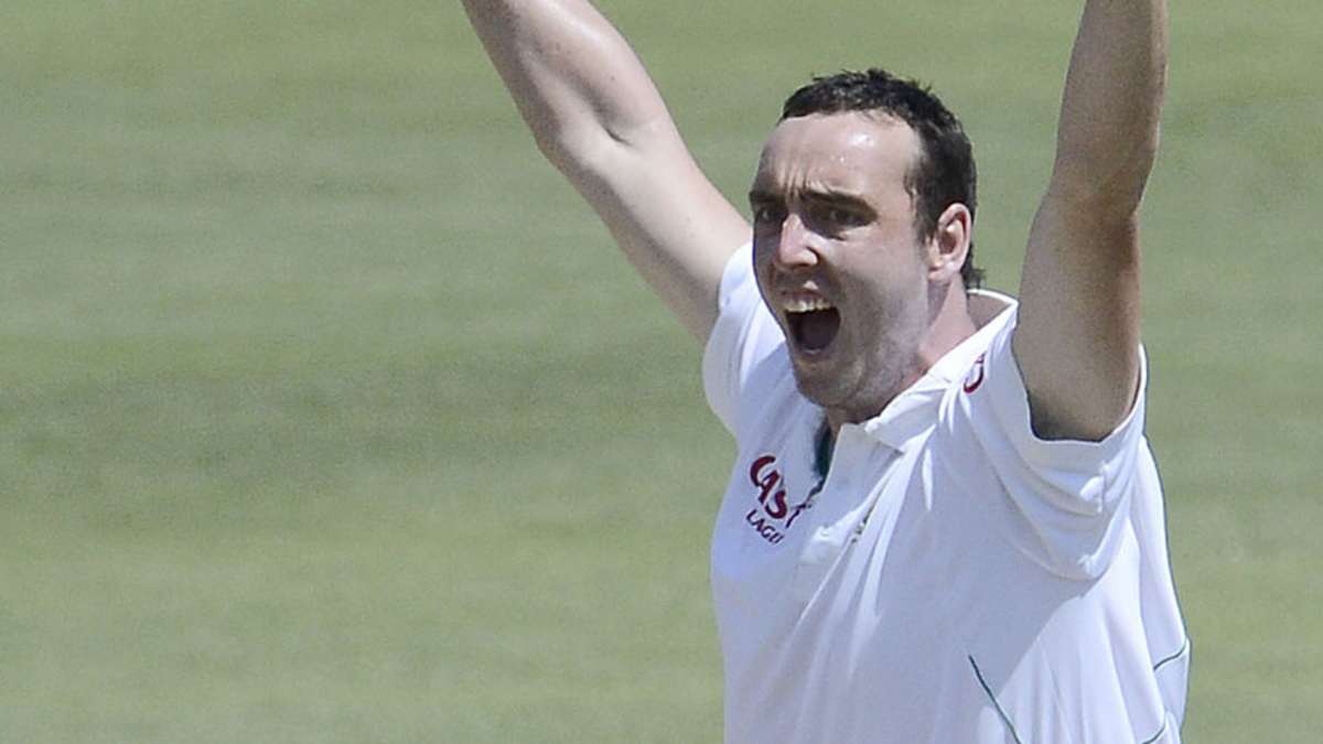 Hampshire sign season-long Abbott deal