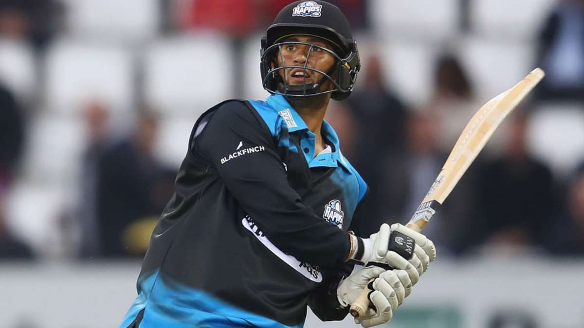 D'Oliveira, Hose take centre stage as Worcestershire rout Yorkshire