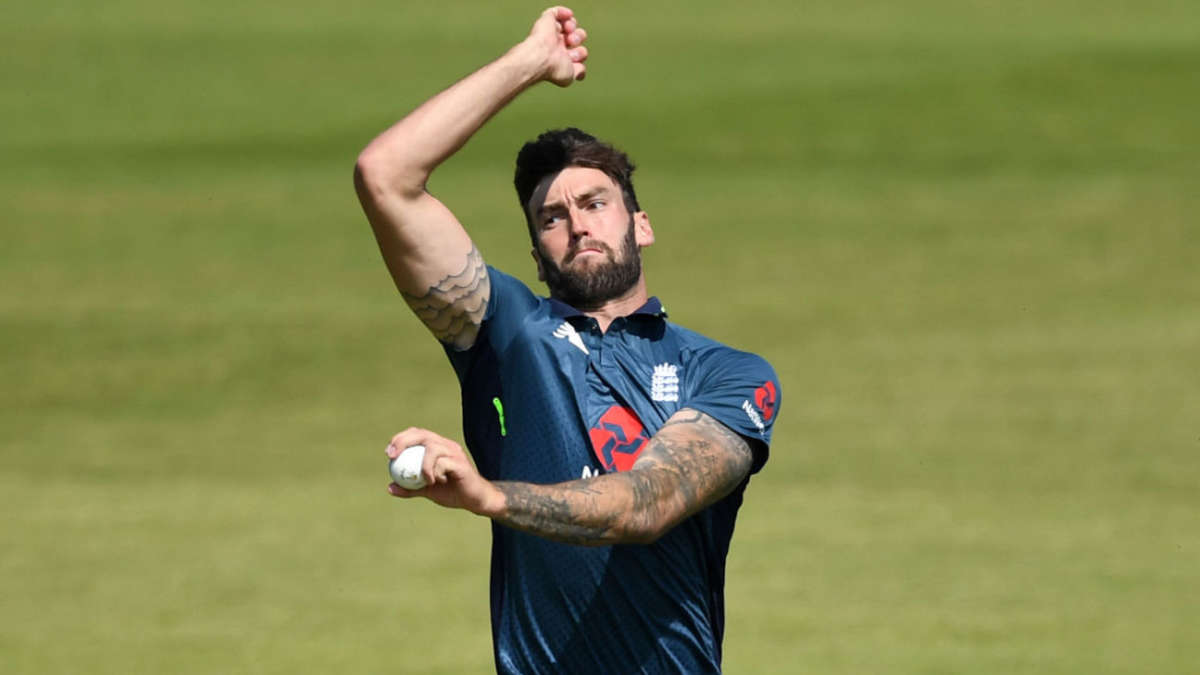 Reece Topley ruled out for season with recurrence of stress fracture