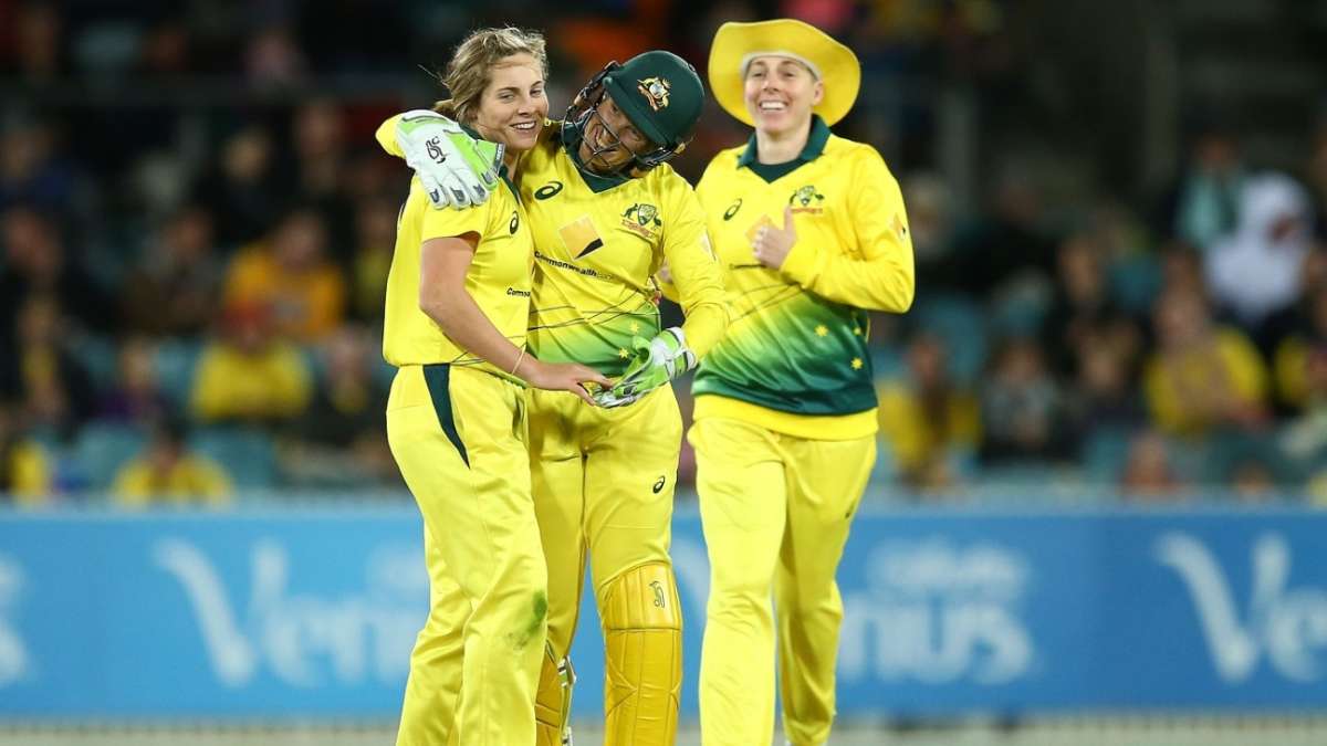Molineux, top-order muscle give Australia 1-0 lead in T20Is