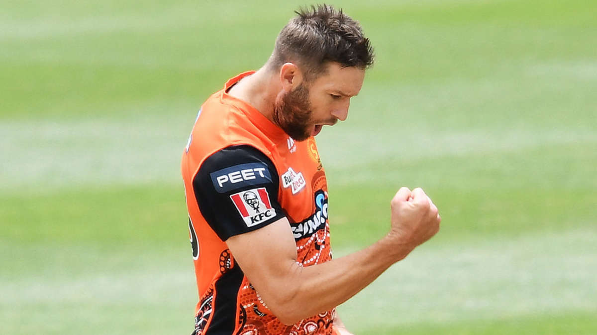 AJ Tye severs ties with BBL as he signs two-year deal with Yorkshire