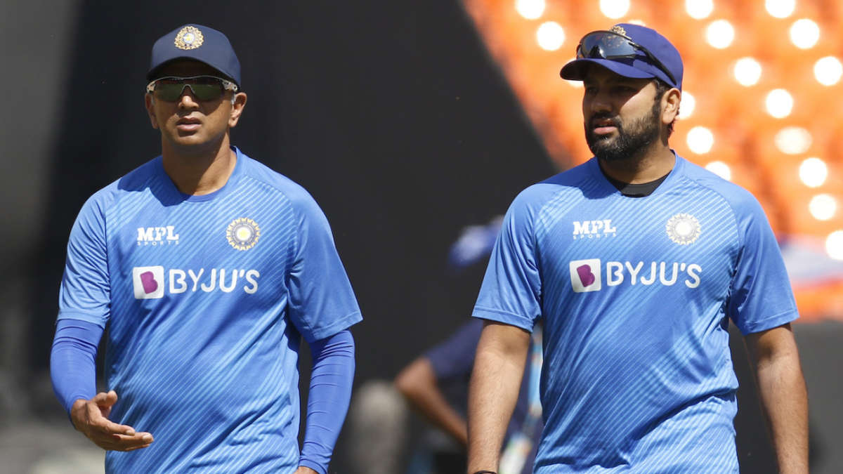 खिलाड़ियों को रोटेट करने से ही टीम सही तरीके से आगे बढ़ेगी:रोहित
