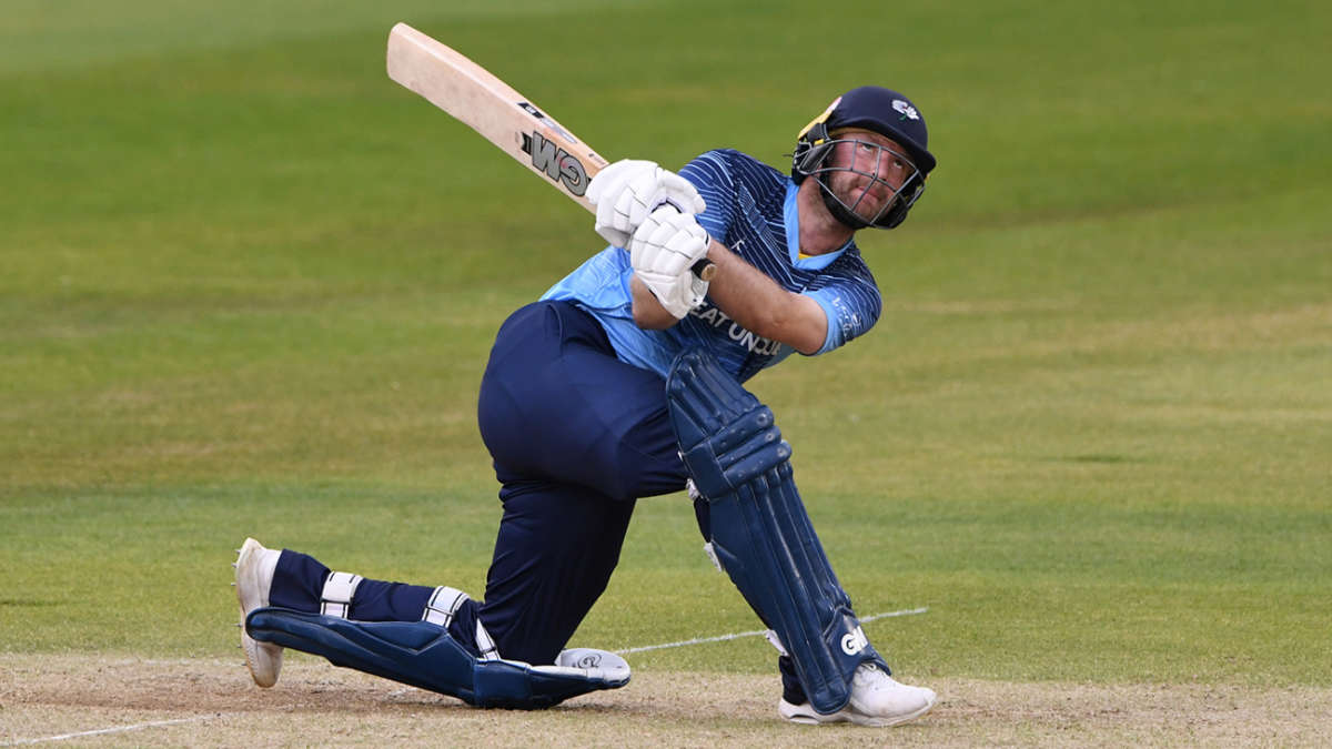 Adam Lyth clips Falcons' wings with devastating 84 