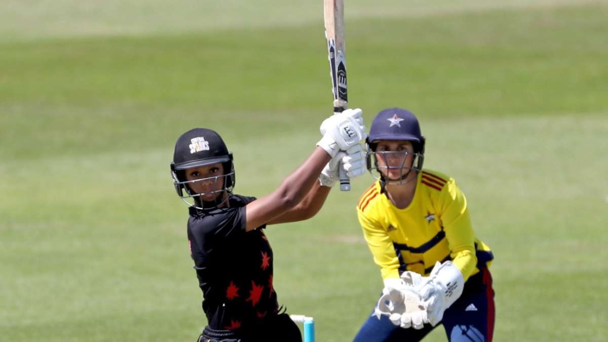 Davinia Perrin 79* steers Central Sparks in comfortable chase