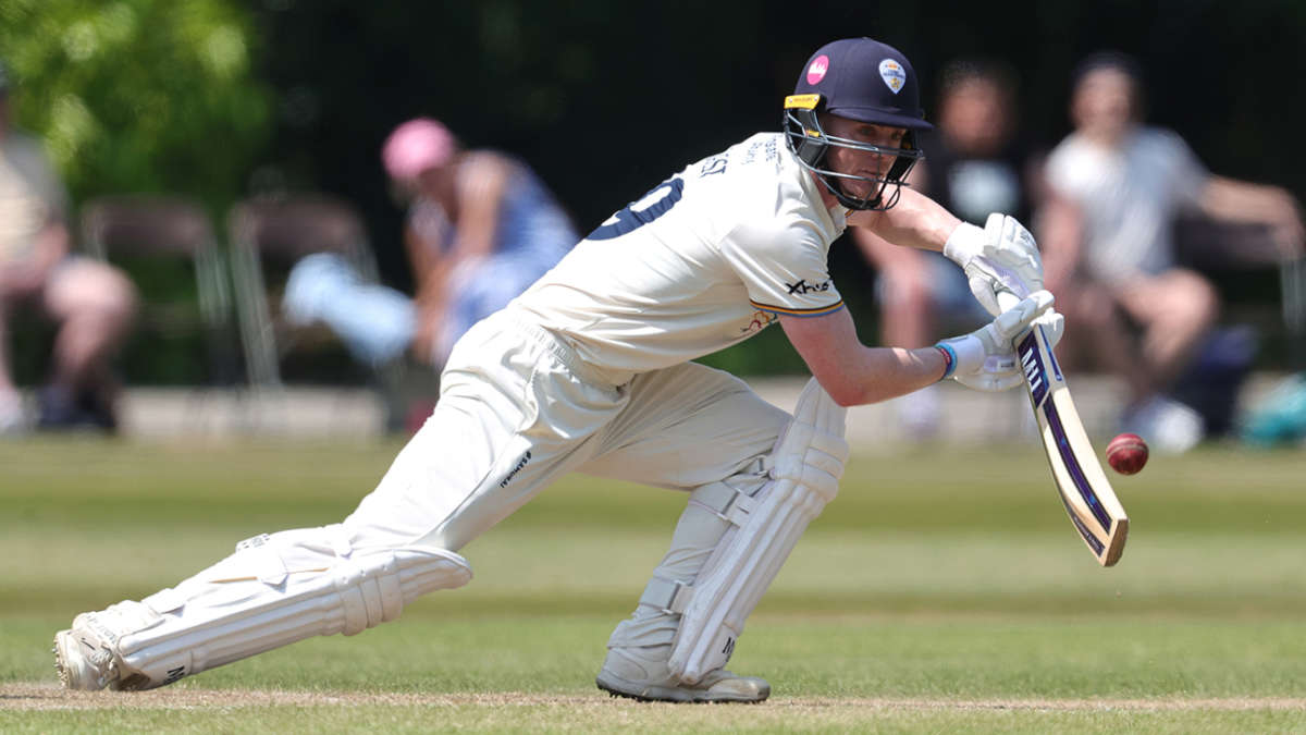 Brooke Guest's 76* keeps Derbyshire in the game