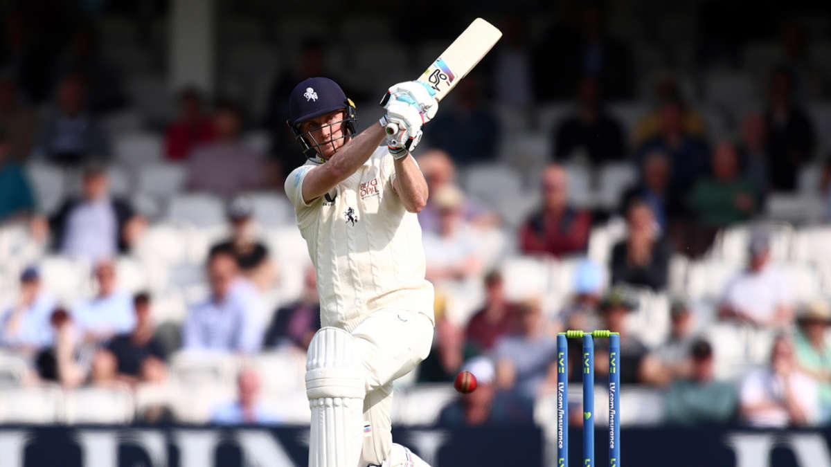 Kent cling on to deny Northamptonshire record-breaking win in tense final hour