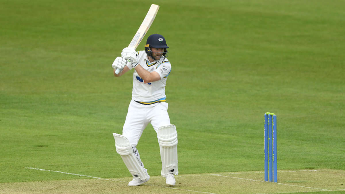 Root, Brook on show as Yorkshire dominate Derbyshire