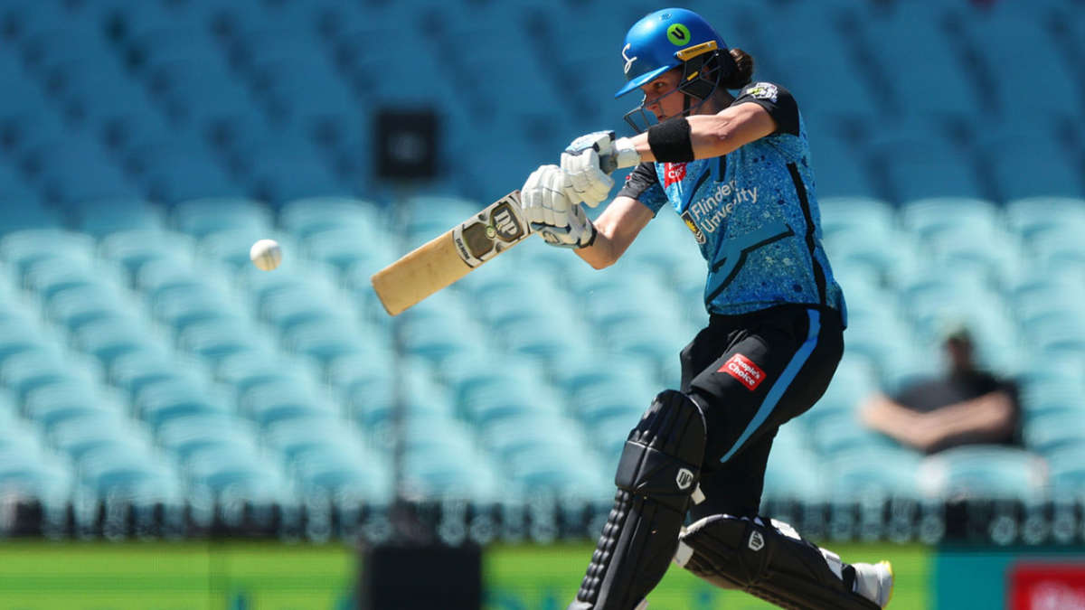 Wolvaardt signs two-year WBBL deal with Adelaide Strikers