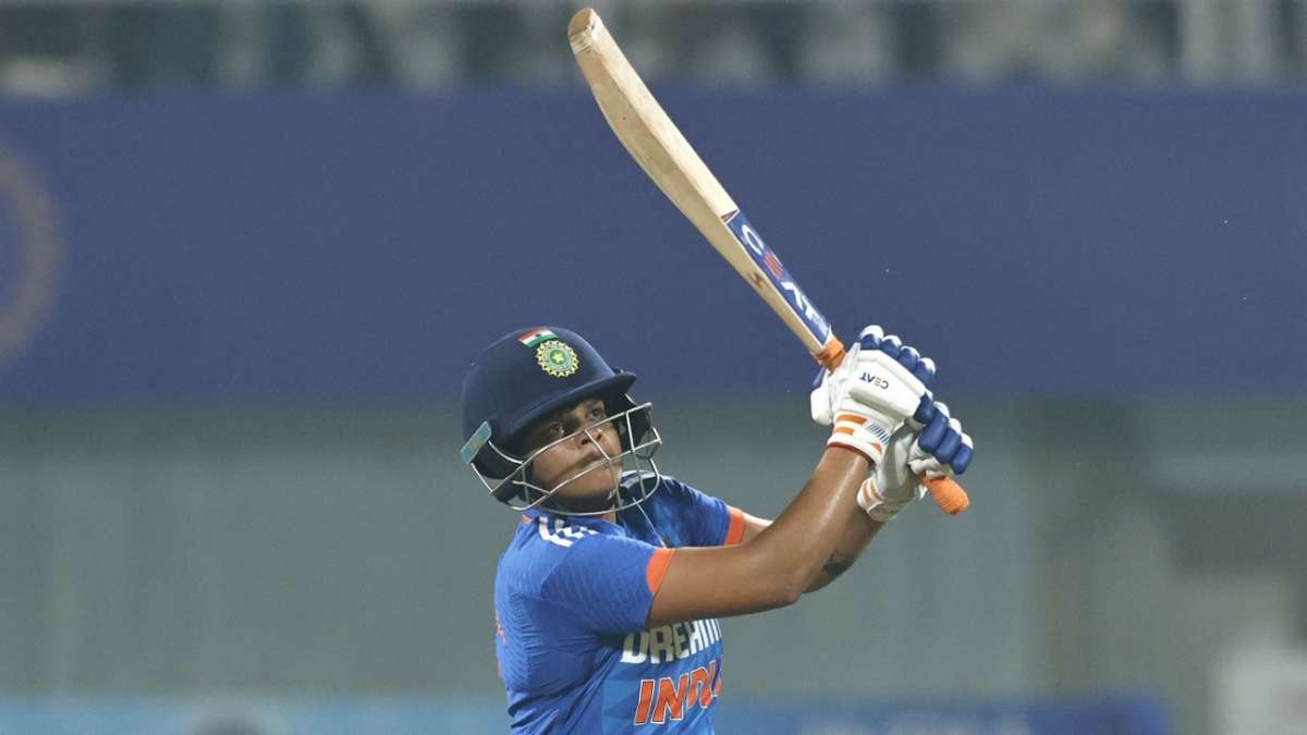Unchanged India bat, Bangladesh bring in Mostary, Sultana and Trisna