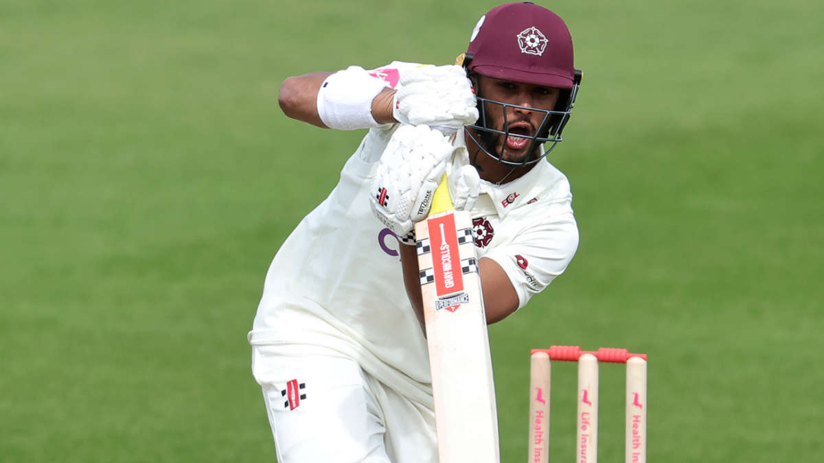 Northants batters take the edge on opening day at Leicestershire