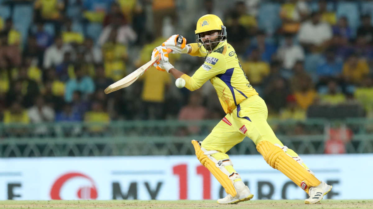 Live - Jadeja fifty as CSK look for death-overs surge