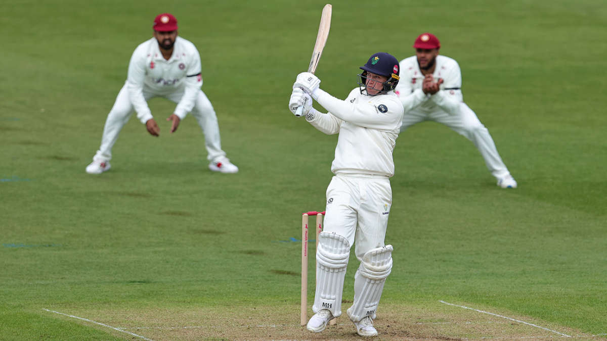 Ingram hits 1000-run mark as Glamorgan edge closer to promotion