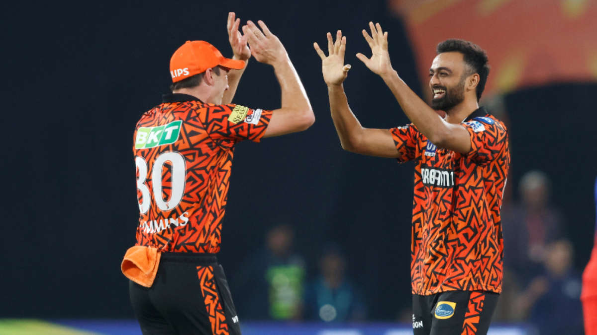 Live - Unadkat gets his third, SRH apply the squeeze