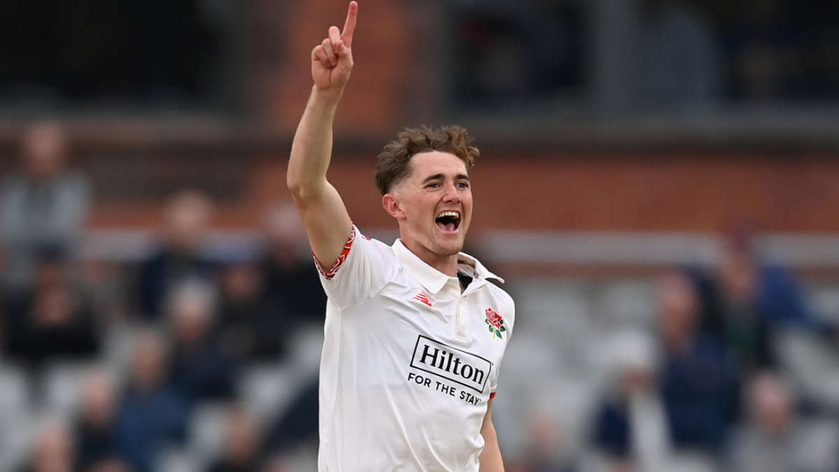 Joey Evison holds the fort as George Balderson triggers Kent collapse
