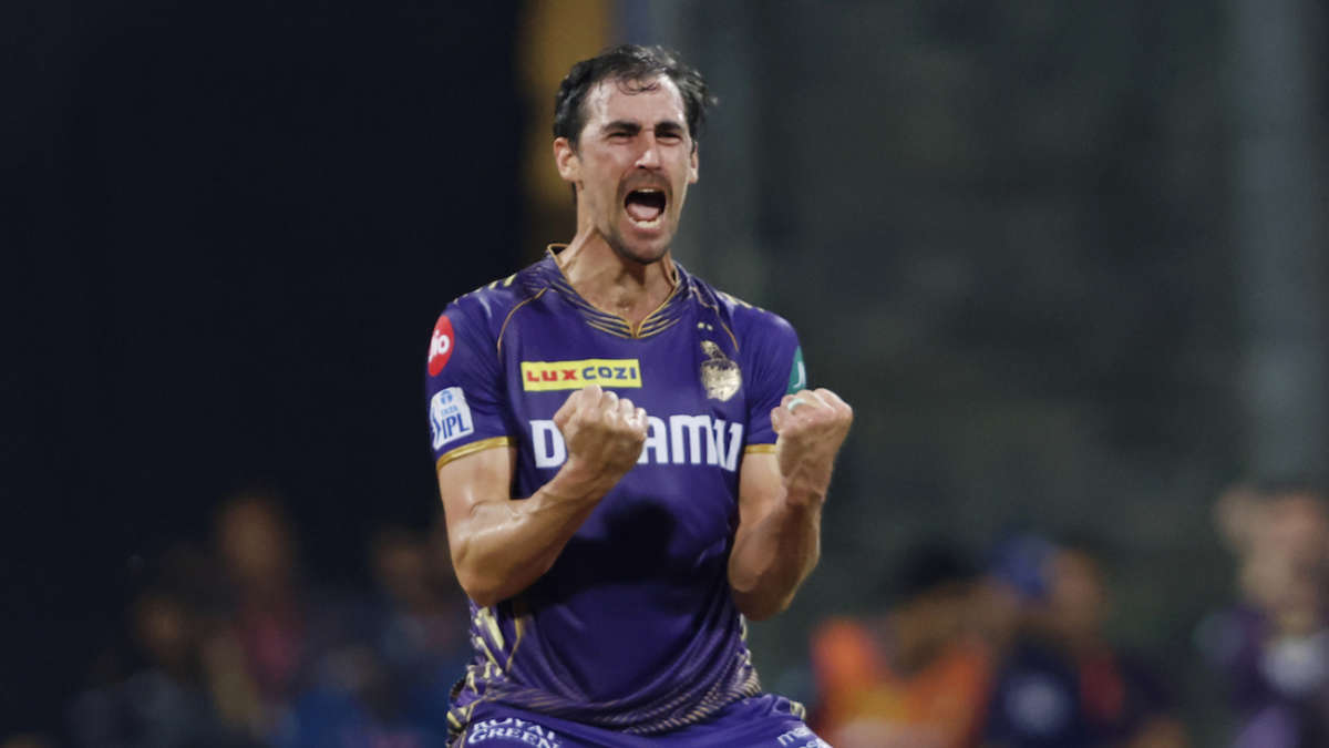 Live - KKR knock over SRH's fiery opening pair inside two overs