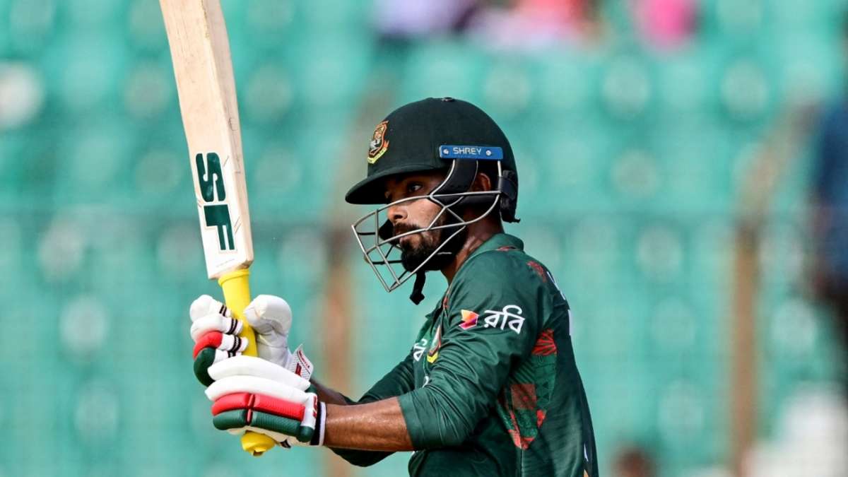 Live - Hridoy gets to fifty as Bangladesh eye strong finish