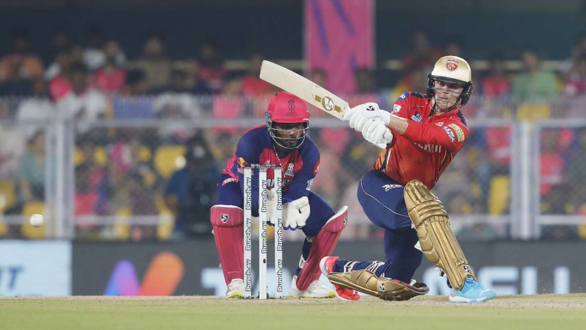 Live - Curran and Jitesh steer Kings in low chase