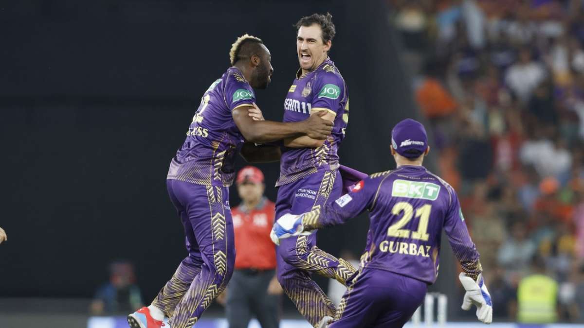 Live - KKR knock over SRH's fiery opening pair inside two overs