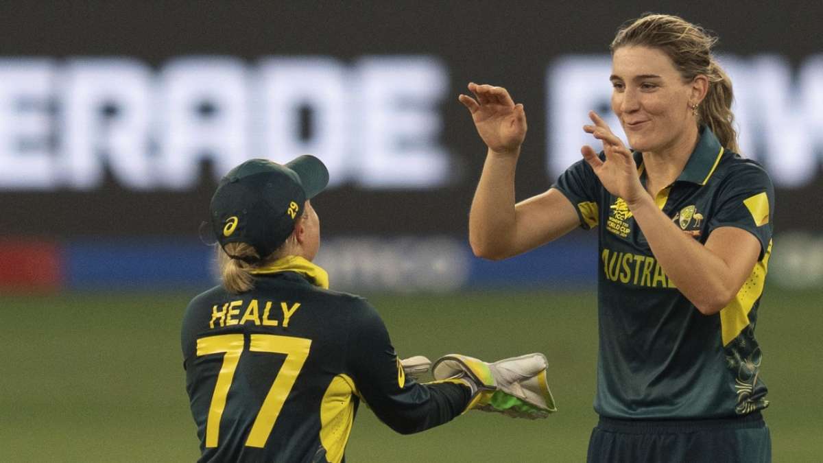 ICC रैंकिंग : इक़बाल को पछाड़ शीर्ष T20I गेंदबाज़ बनीं सदरलैंड  