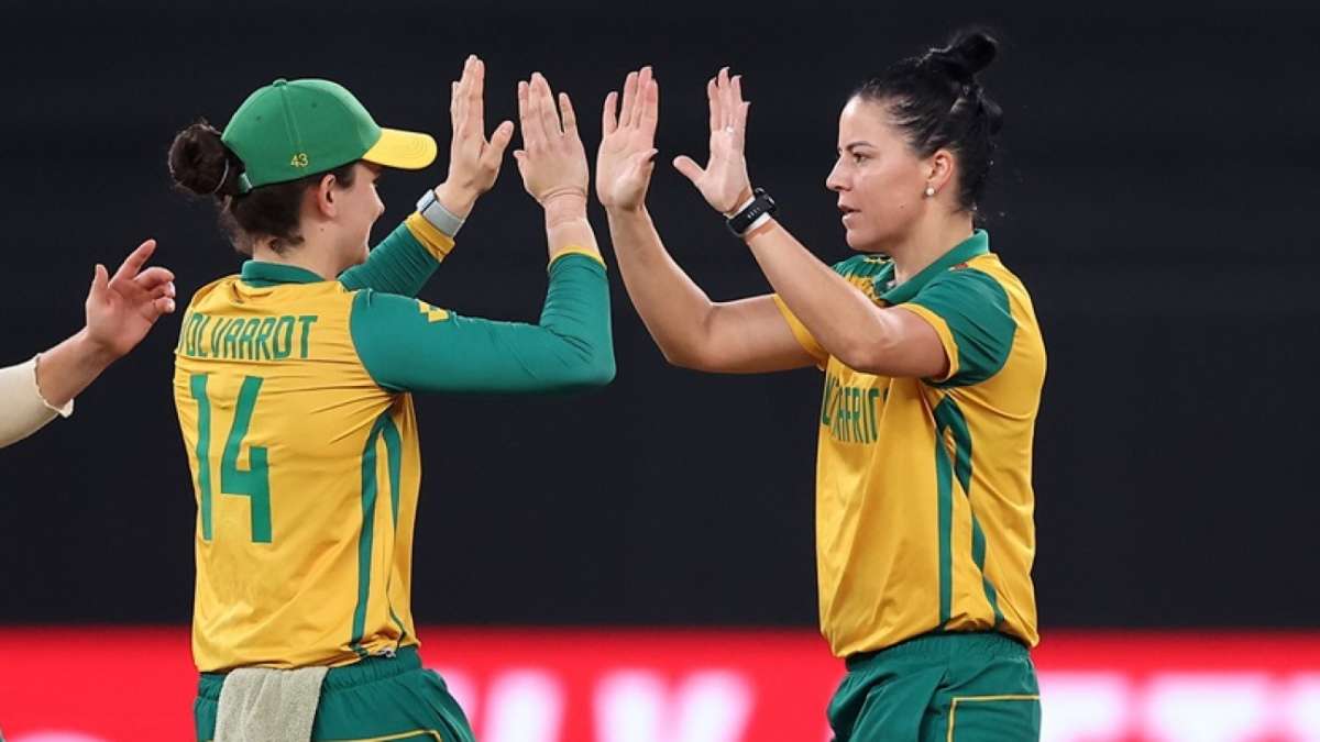 Spinners, Kapp, Brits help boost South Africa's semi-final chances