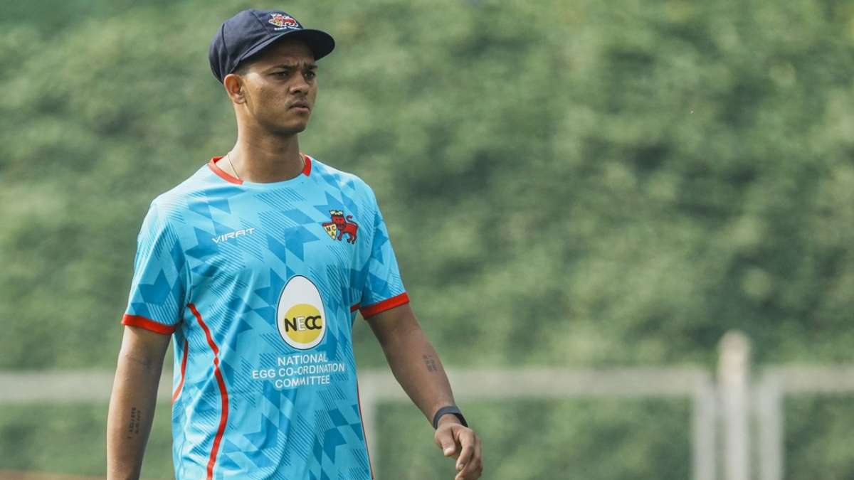 Jaiswal makes U-turn, wants to continue playing for Mumbai