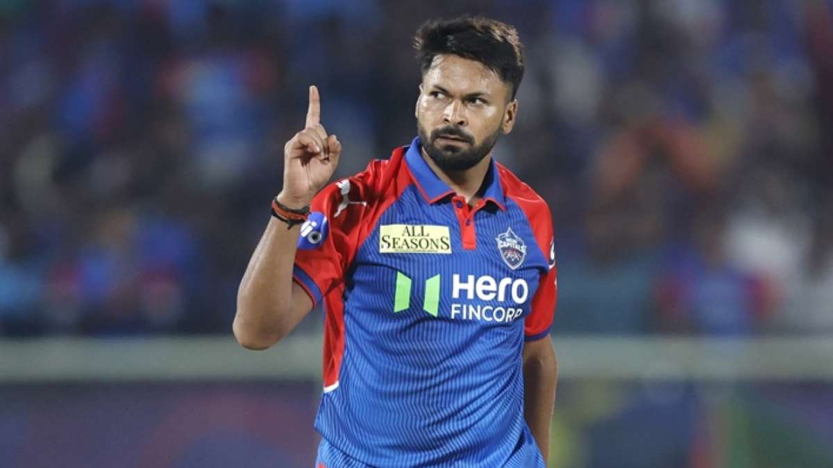 DC seamer Mukesh Kumar fined 10% of match fees after MI defeat
