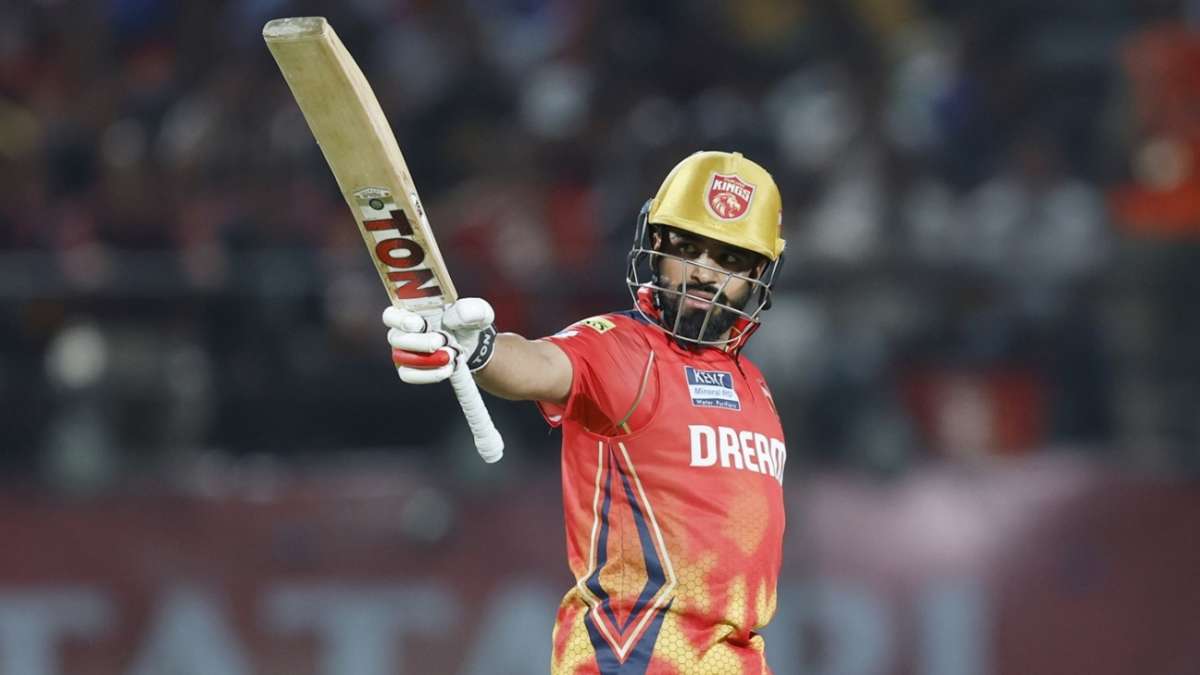 Live - Prabhsimran, Anmolpreet fire Punjab to 345