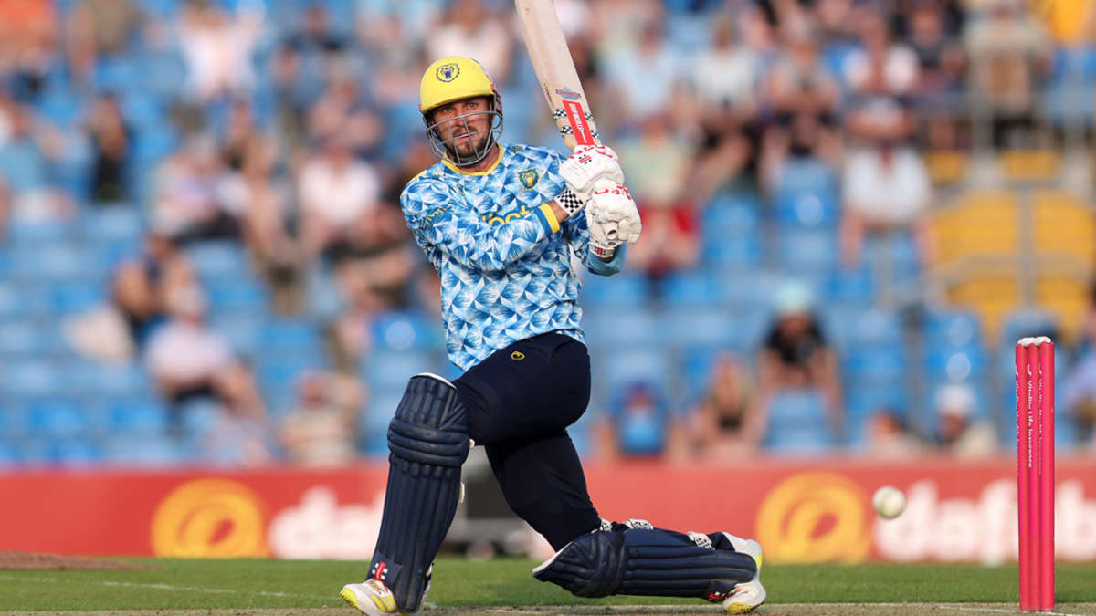 Birmingham blow North Group wide open with emphatic win over Lancashire