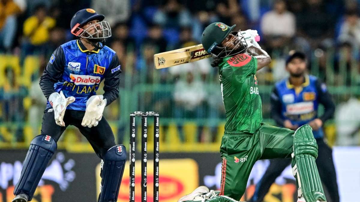Bangladesh finally see the power of hitting sixes