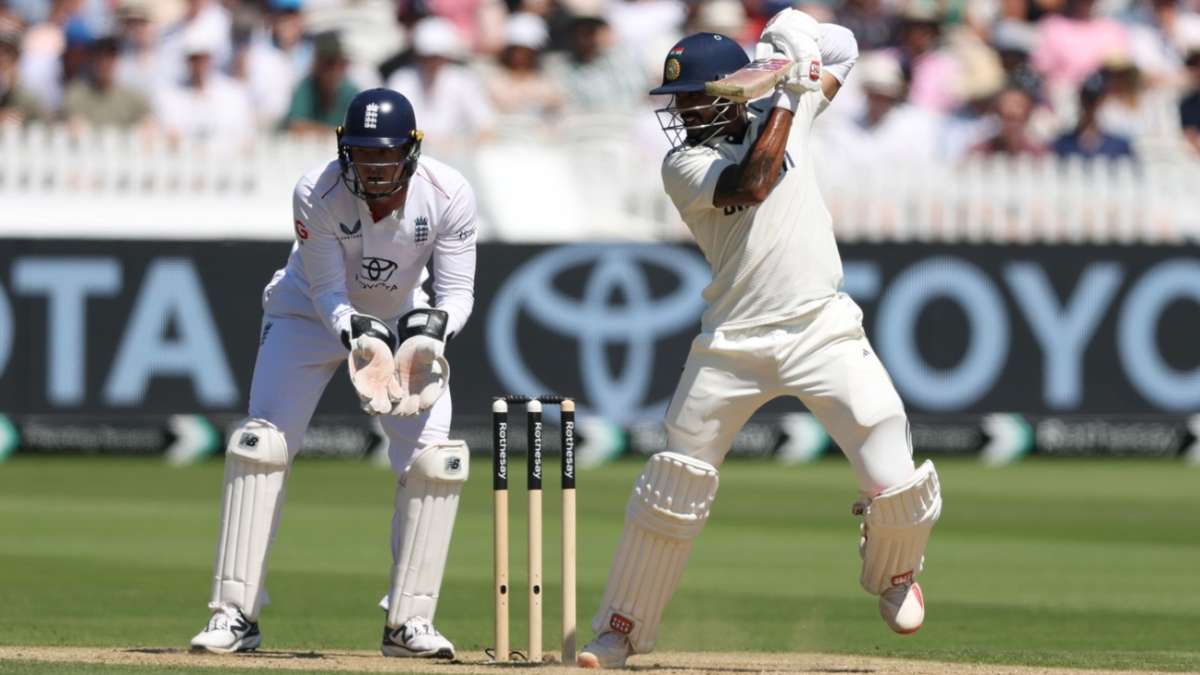 Live - Jadeja, Reddy steer India with half-century stand