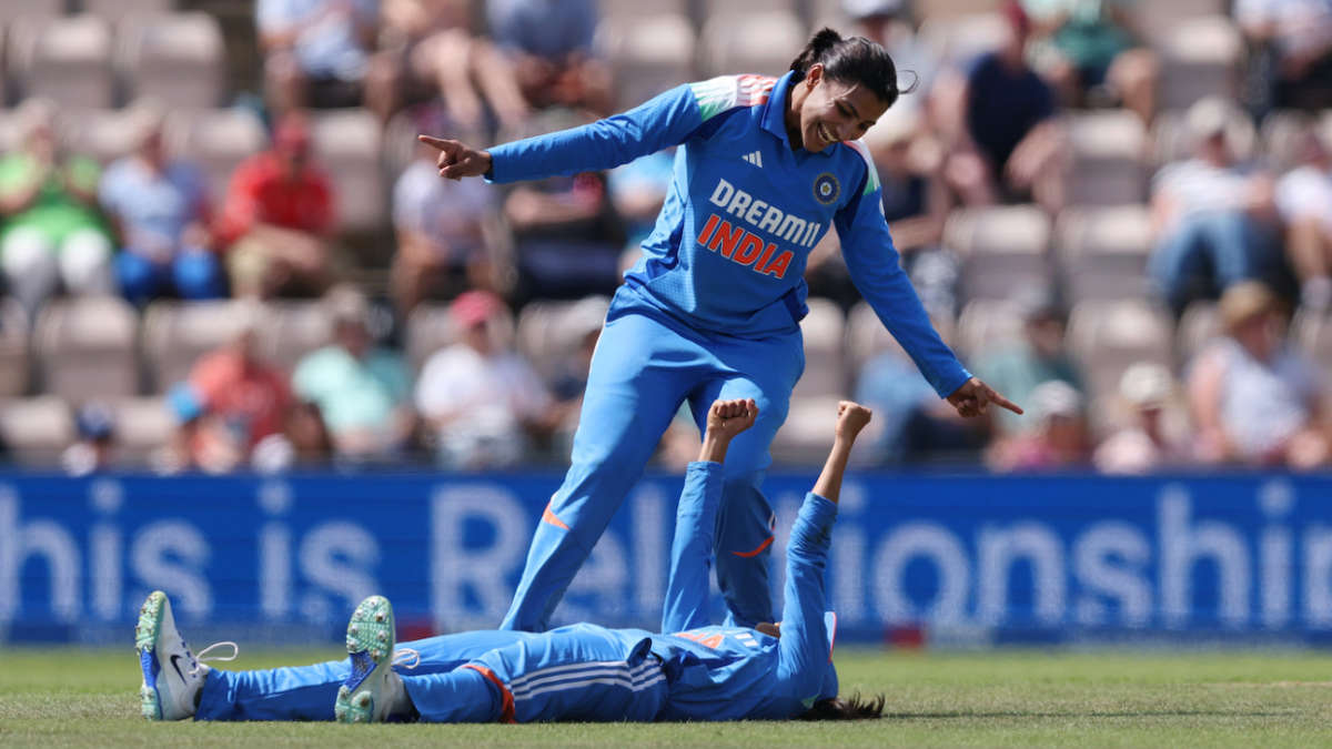 Live - England rebuild after Rana's strikes