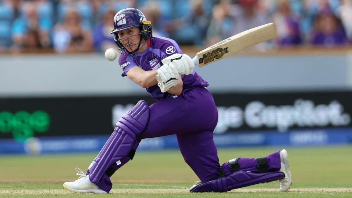 Georgia Wareham stars as Superchargers douse Fire 