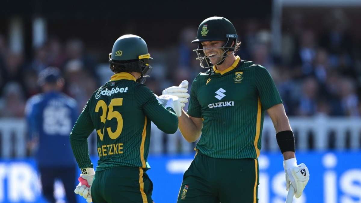 Breetzke and Stubbs stamp their middle-order authority as SA build to 2027