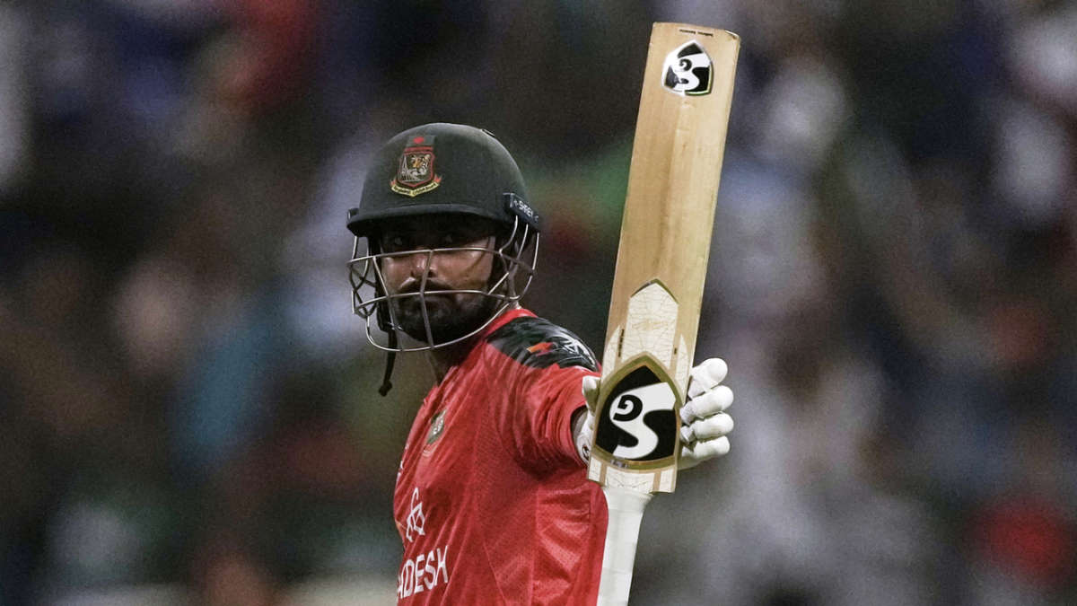 Litton, Emon and Mahedi help Bangladesh level series