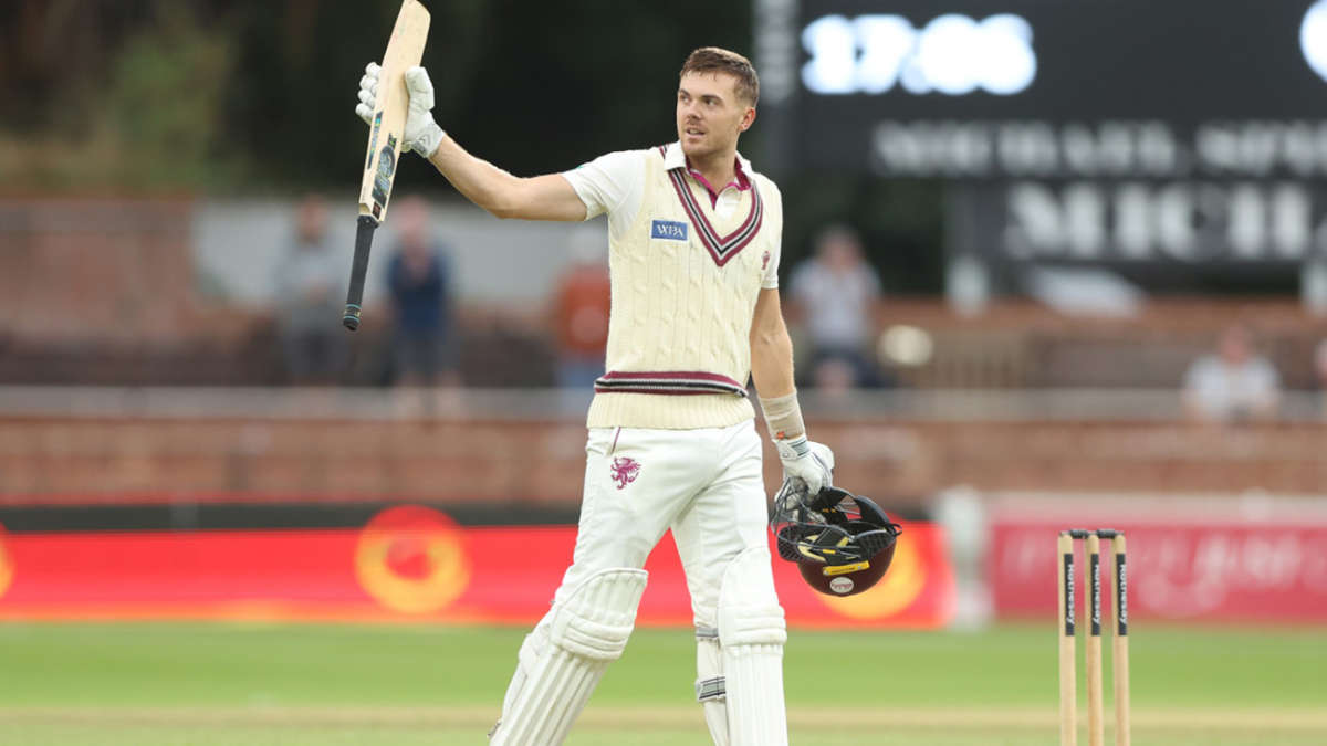 Abell, Aldridge tons increase Hampshire's sense of peril